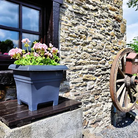 Romantic House In The Ardennes Дом отдыха *