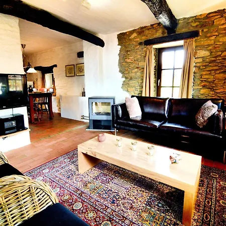 Romantic House In The Ardennes 別荘 *